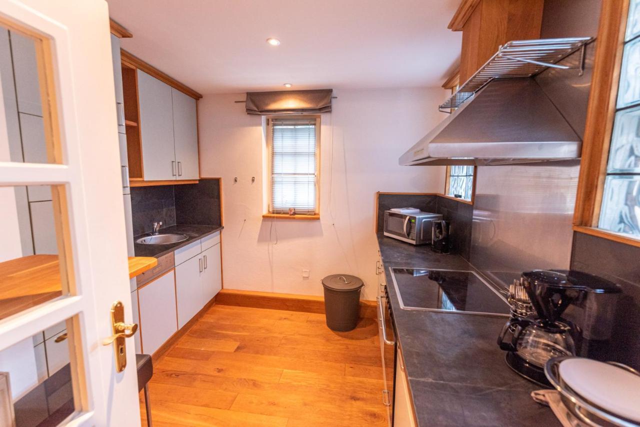 Apartamento Designer Unterkunft in 15. Jahrhundert Altbau 75 m² für max. 4 Personen Eltville am Rhein Exterior foto
