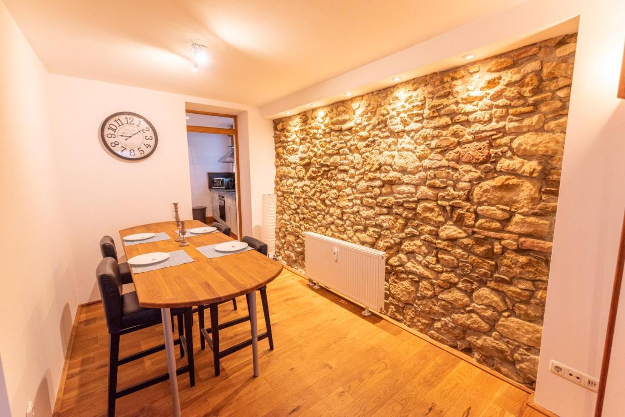 Apartamento Designer Unterkunft in 15. Jahrhundert Altbau 75 m² für max. 4 Personen Eltville am Rhein Exterior foto